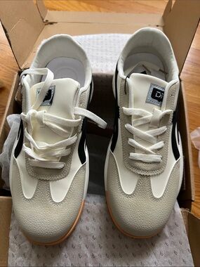 Men's Athletic Sneakers in Cream & Black by D? - Lightweight Daily Trainers